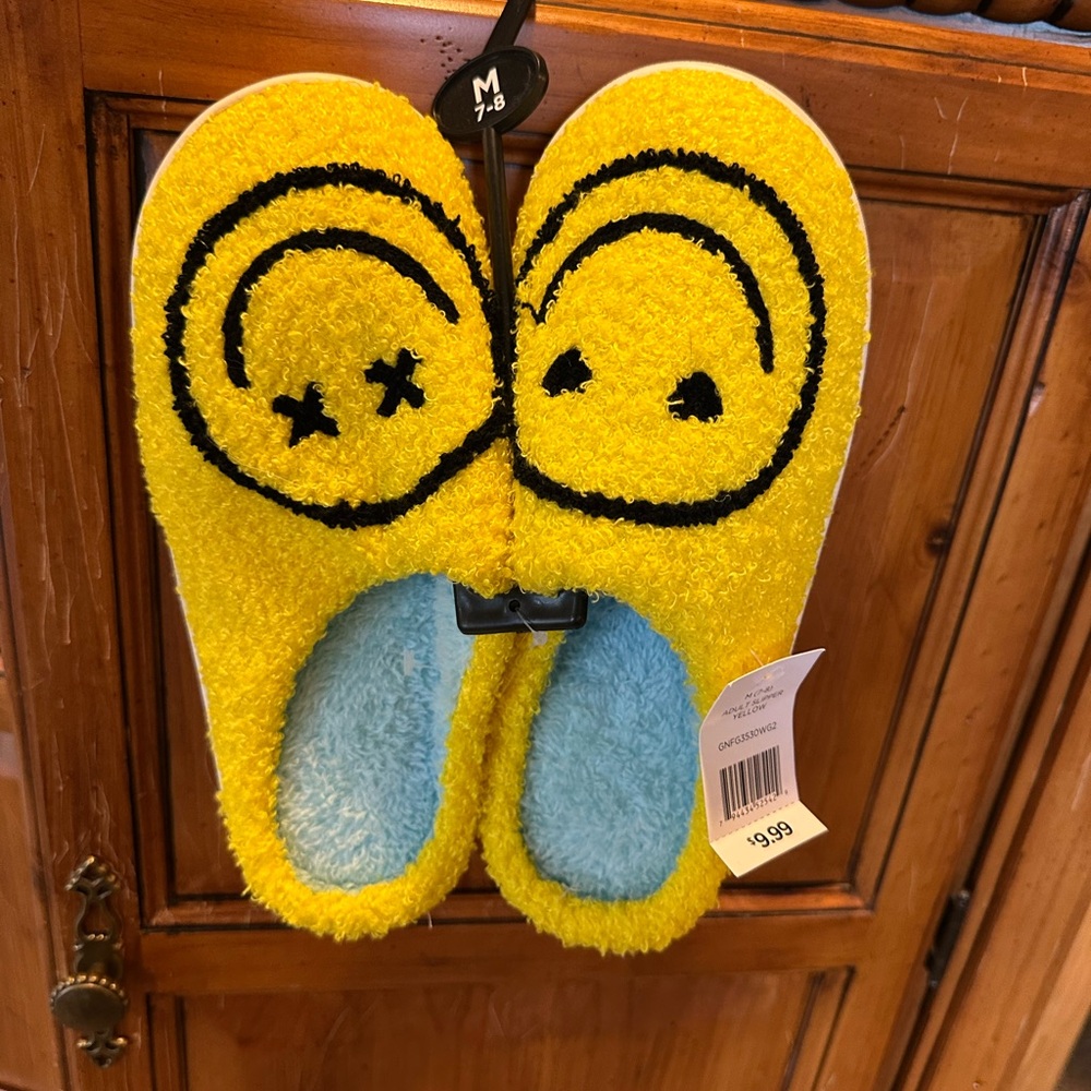 Yellow Smiley Face Slippers NWT